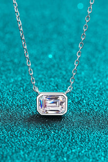  Beautiful Words 1 Carat Moissanite Pendant Necklace