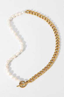  Dream Life Pearl Chunky Chain Necklace