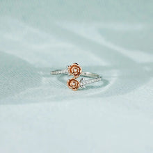  Rose Shape Inlaid Zircon Bypass Ring