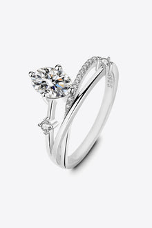  Moissanite Crisscross Ring