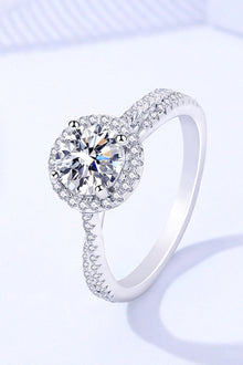  1 Carat Moissanite Round Shape Ring