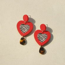  Contrast Geometric Acrylic Earrings